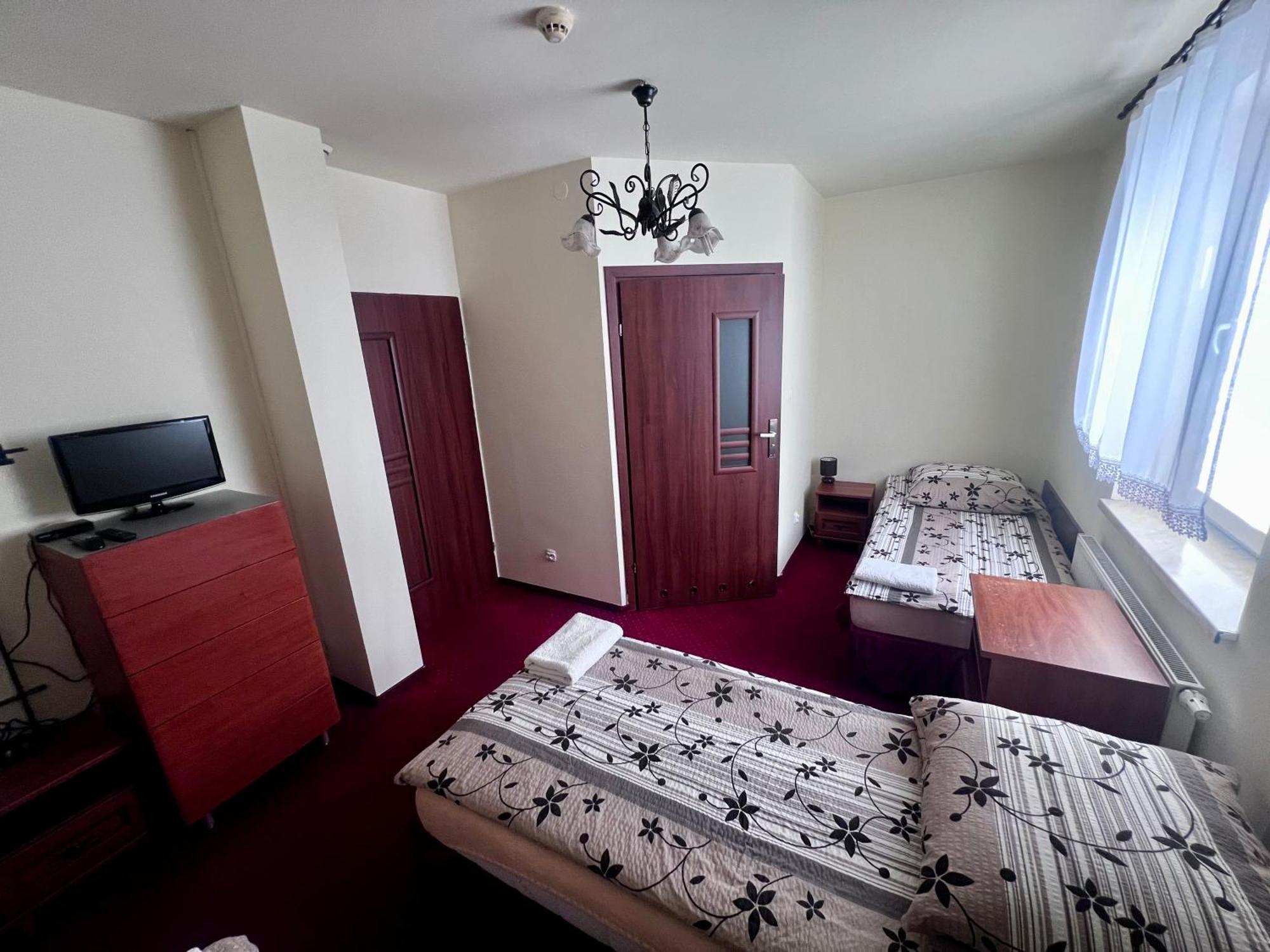 Zajazd Skorpion B&B Oświęcim Exterior foto